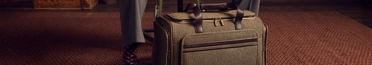 Banner image is of the Tweed Travel Duffel. Scroll down below to shop all the different types of duffels and weekenders that Hartmann has to offer.