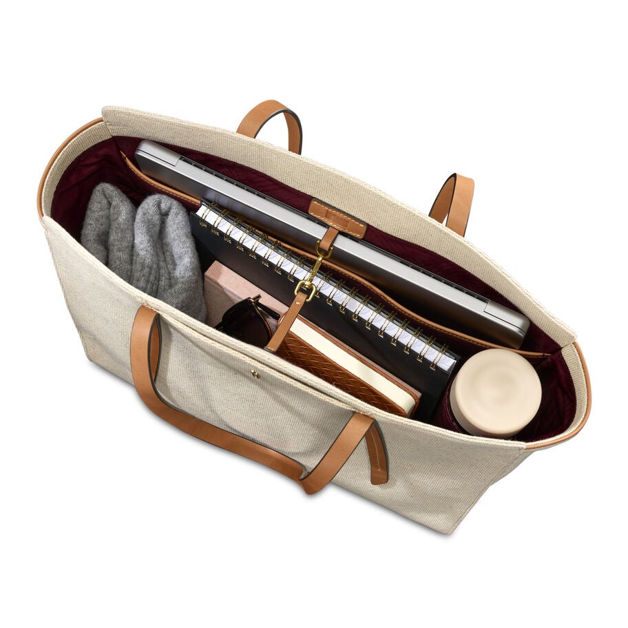 Reserve Carryall Tote in the color Ecru. image number 2