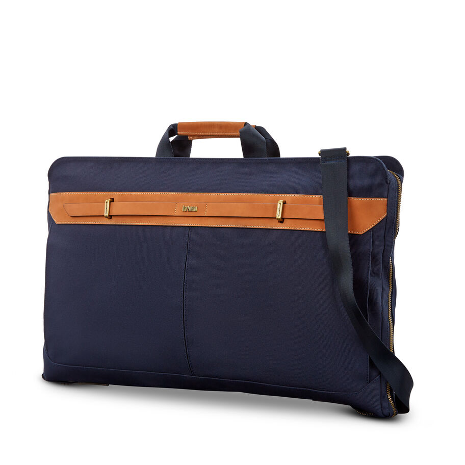 Reserve Trifold Garment Bag in the color Midnight Navy. image number 0