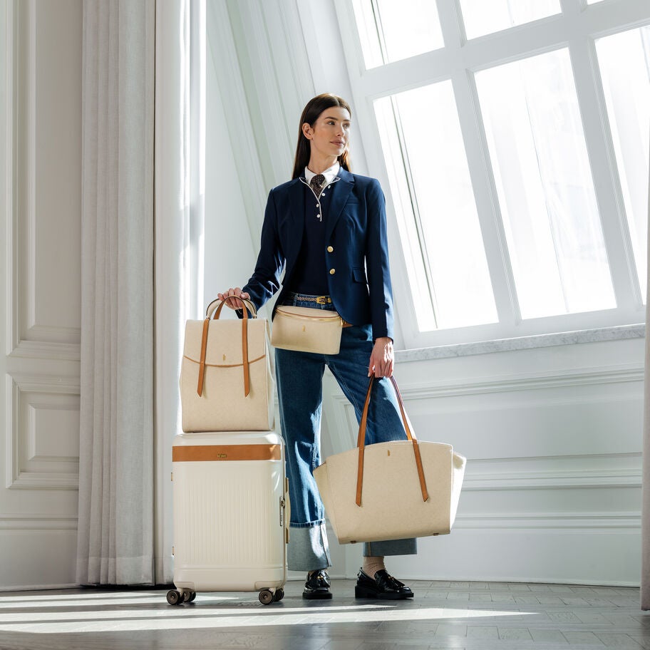 Reserve Carryall Tote in the color Ecru. image number 8