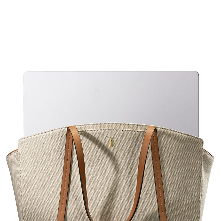 Reserve Carryall Tote in the color Ecru. image number 5