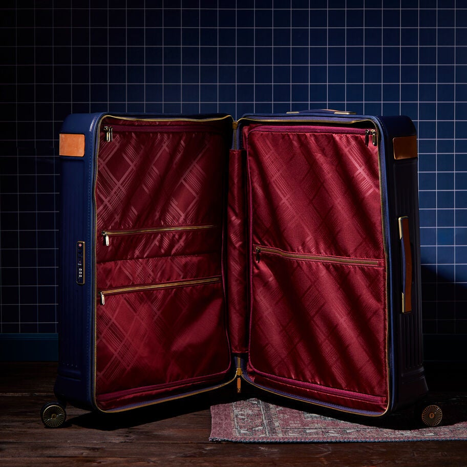 Reserve Extended Journey in the color Midnight Navy. image number 1