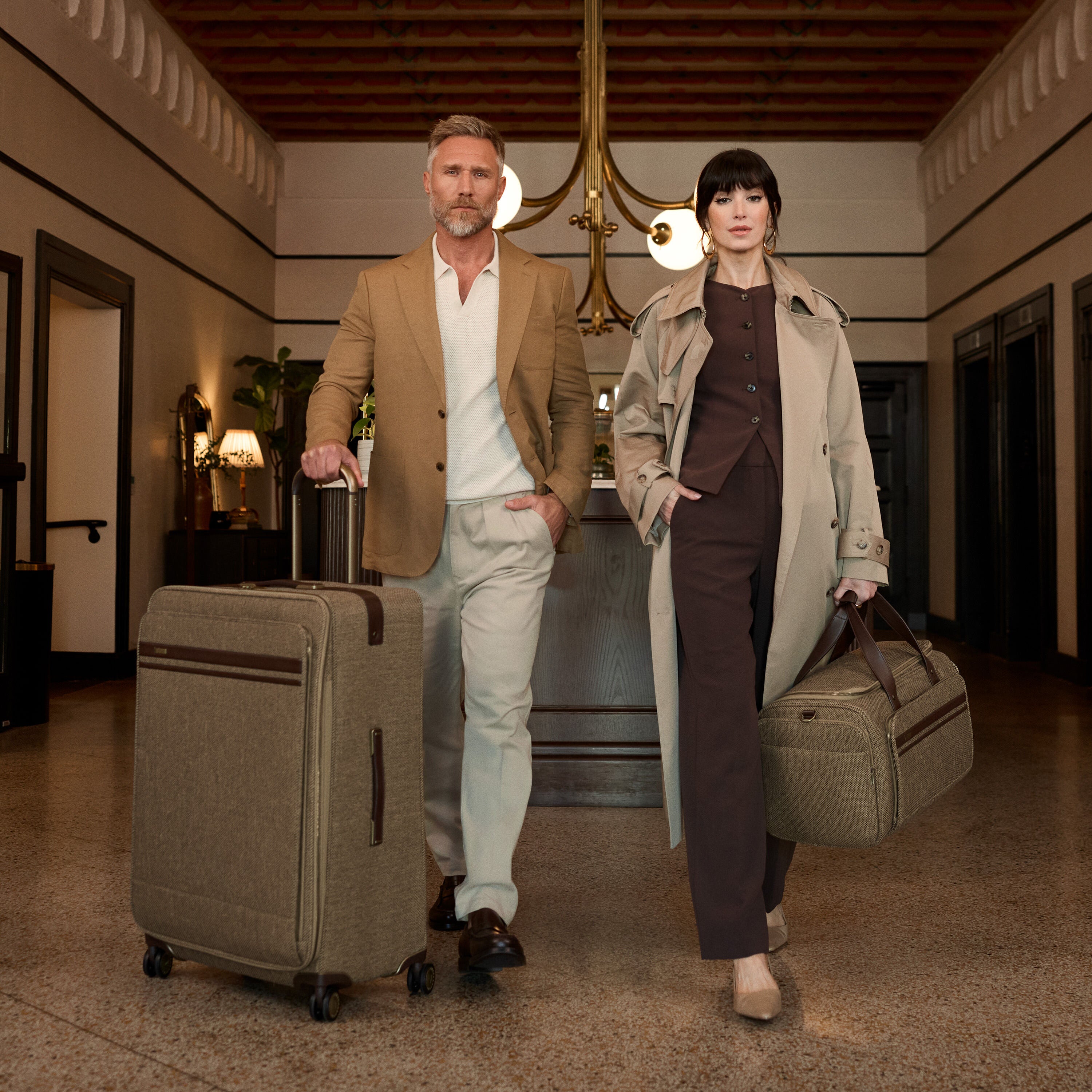 Tweed Extended Journey: distinctive checked luggage | Hartmann