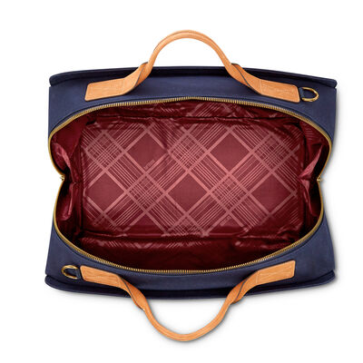 Reserve Weekender Duffel in the color Midnight Navy.