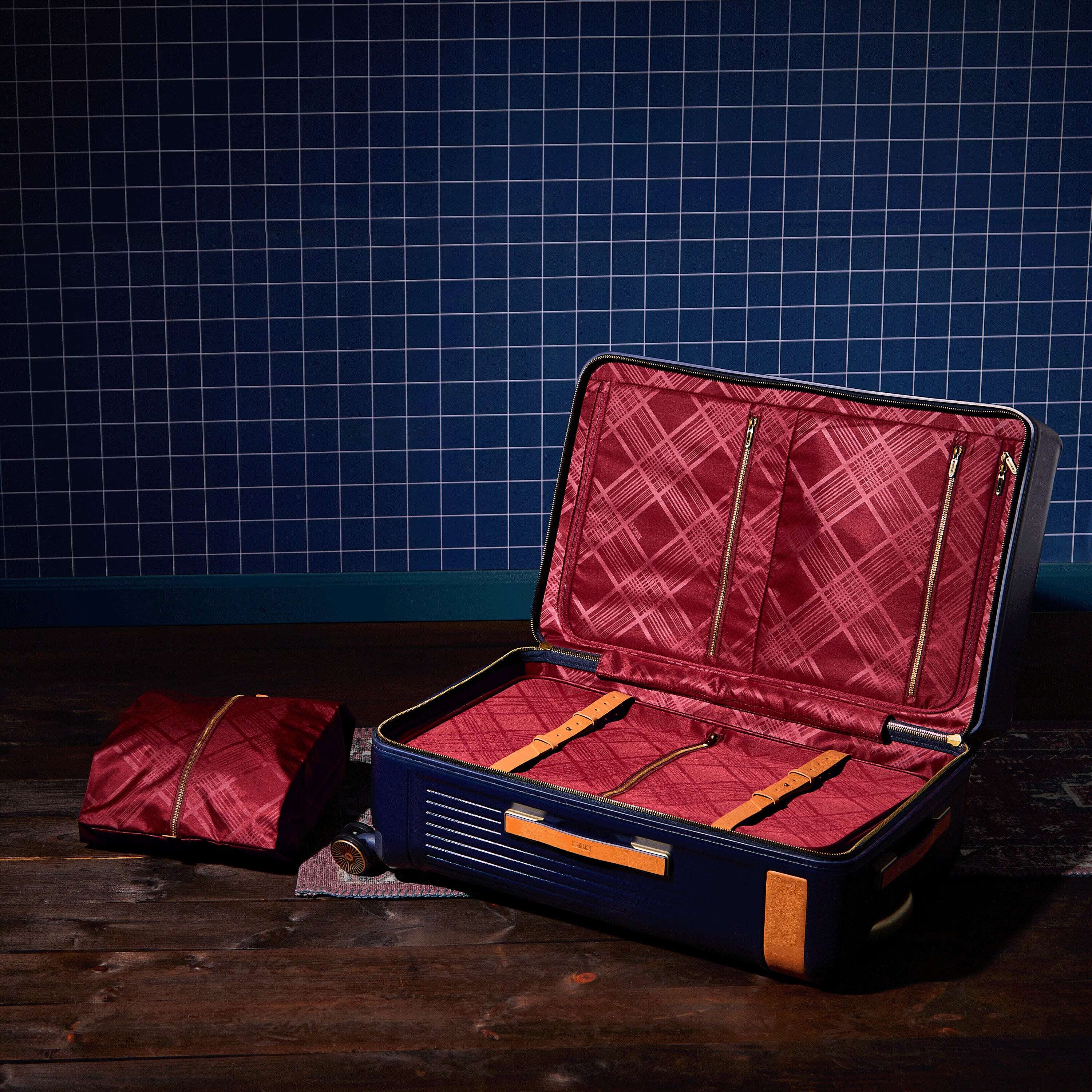 Luxury Travel Bags & Luggage from Hartmann