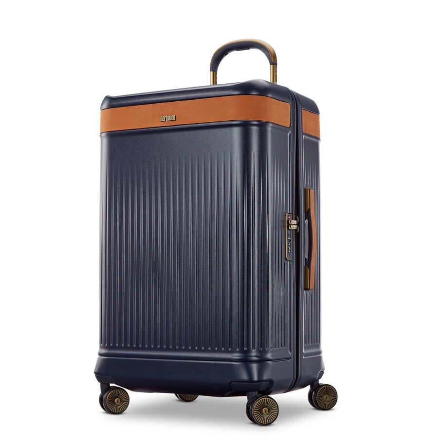 Reserve Medium Trunk in the color Midnight Navy. image number 0