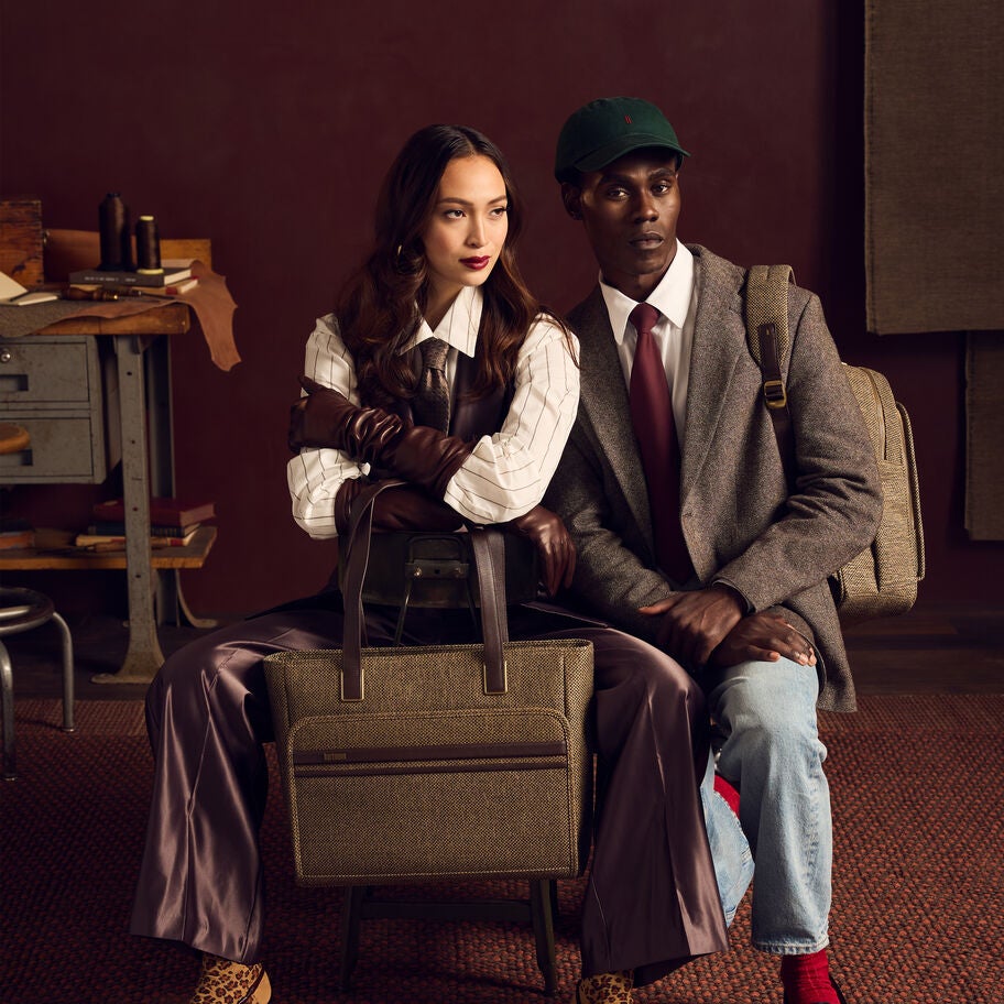 Tweed Carryall Tote in the color Tweed/Natural Leather. image number 9