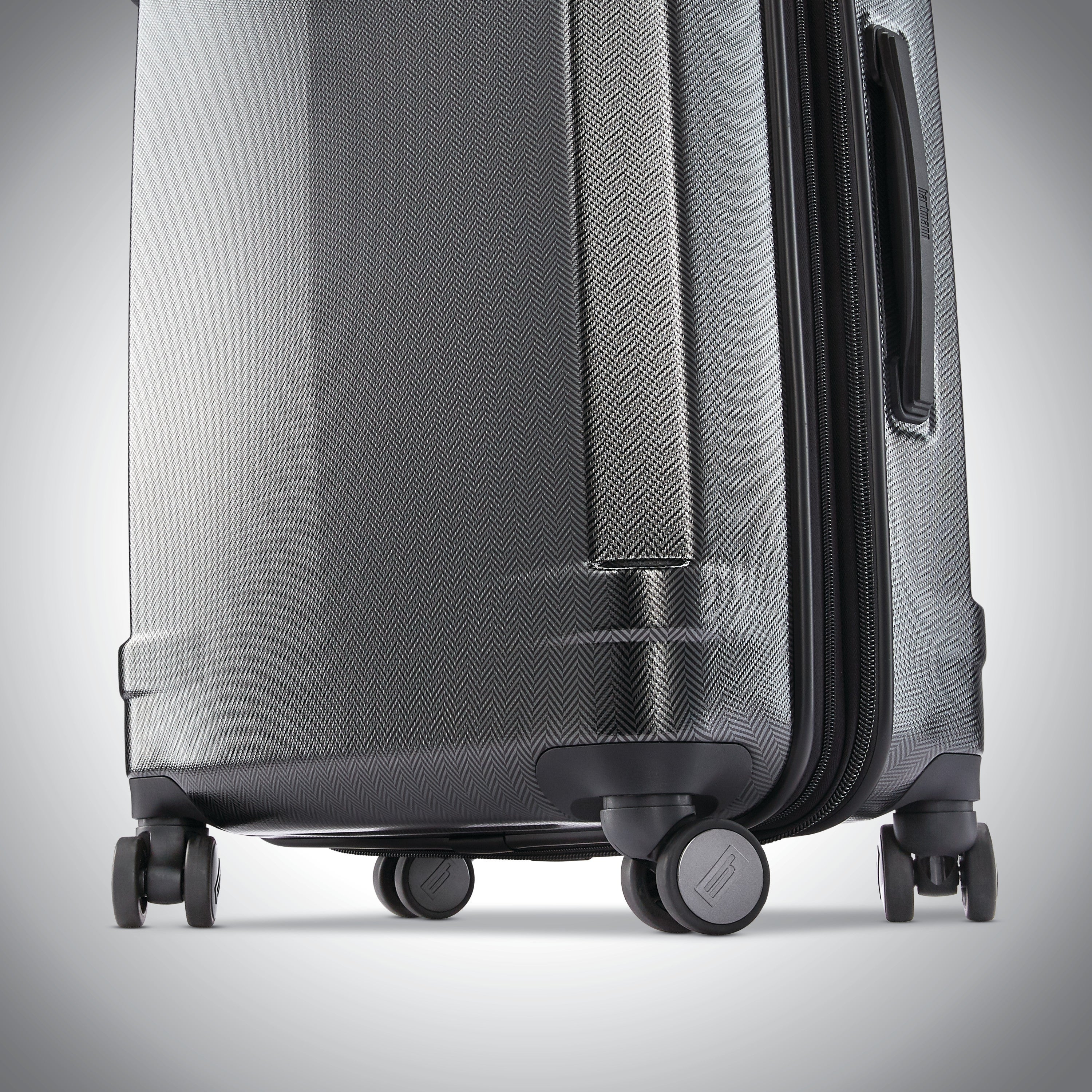 Hartmann century carry on 2025